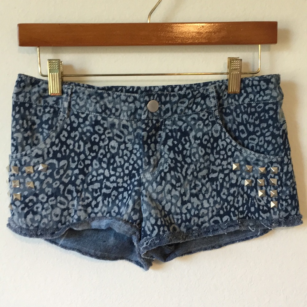 NWOT Leopard print Denim Shorts with Metal Studs